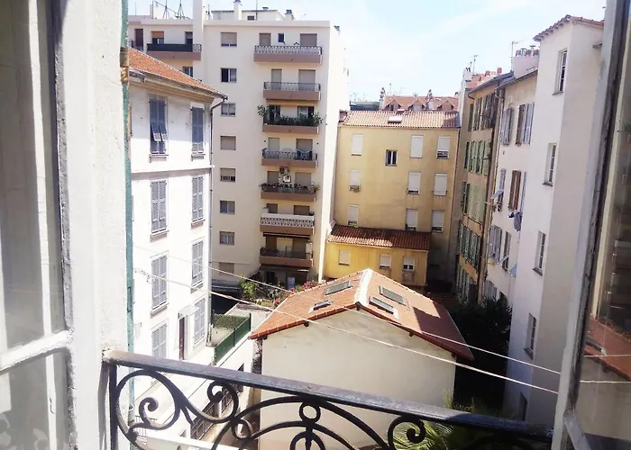 Center Frühstückspension Nizza