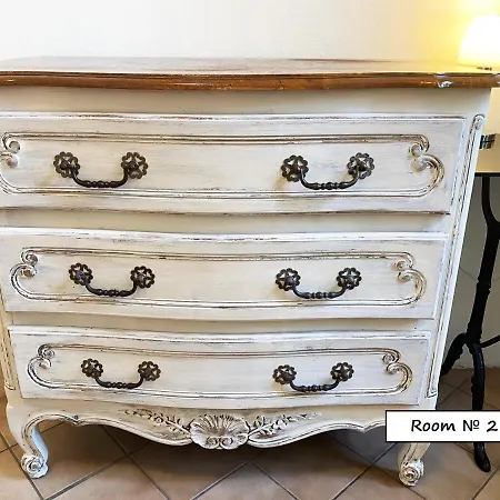 فندق مبيت وإفطار Center 3*