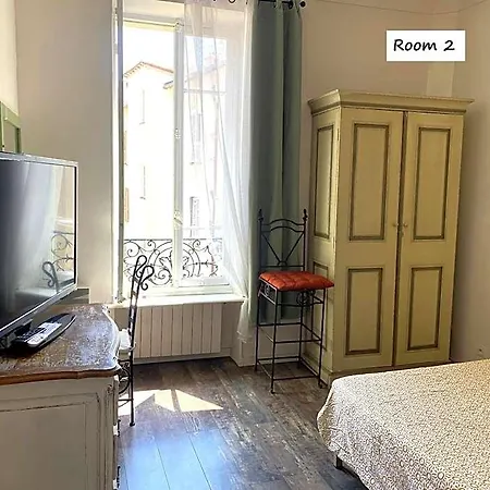 Bed & Breakfast Center 3*